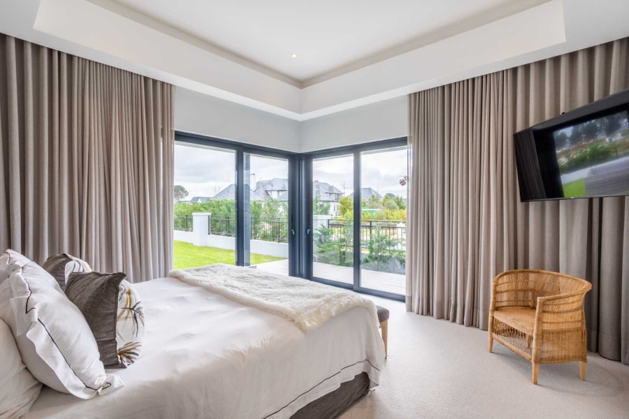 To Let 5 Bedroom Property for Rent in Val De Vie Estate Western Cape